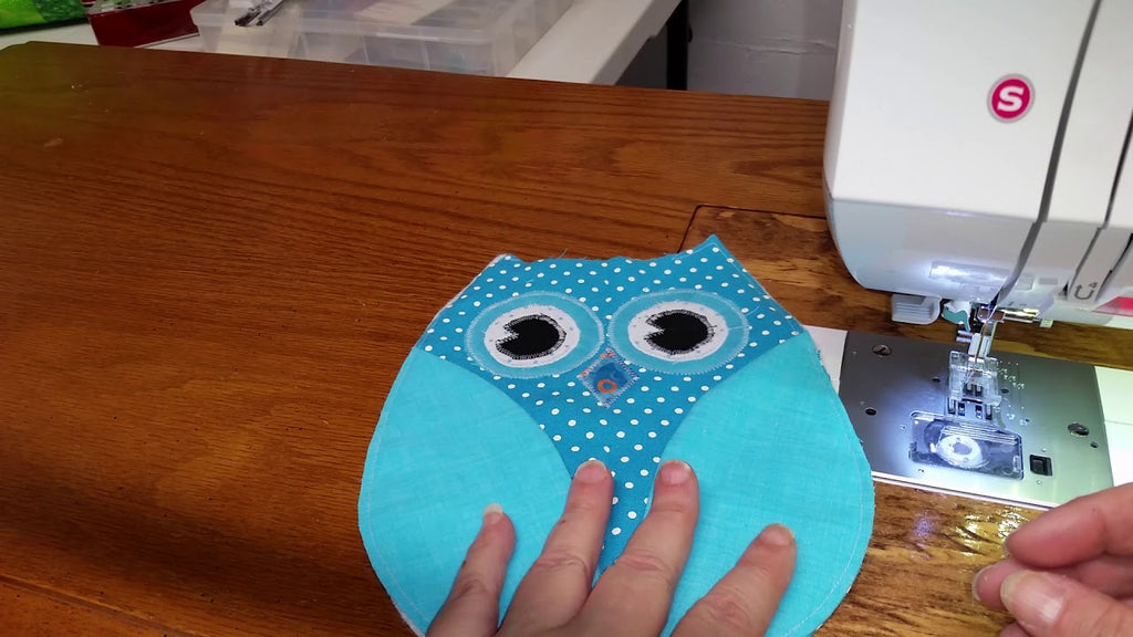 How To make an Owl Pot Holder | Sewing Tutorial by Heathers Treasures (3 years ago)