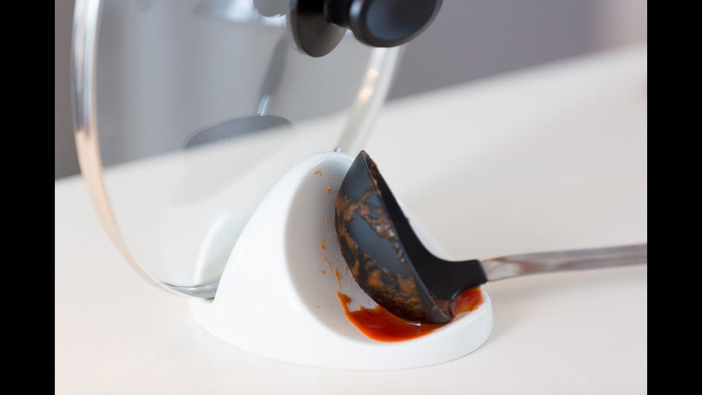 Most of the people still cook at home and they usually make a huge mess on their kitchen counters