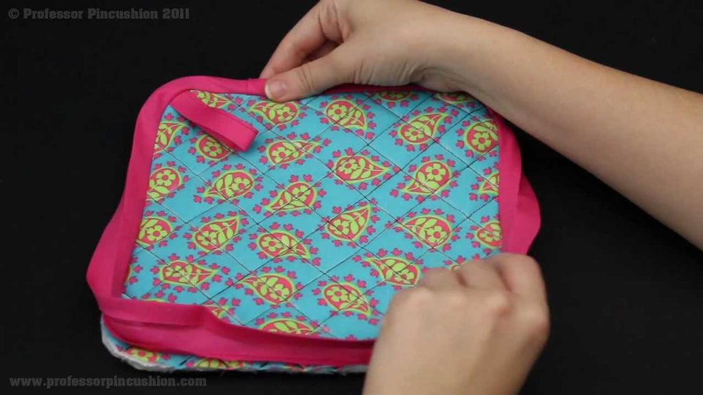 How to Make a Pot Holder by Professor Pincushion (9 years ago)