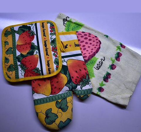 Kitchen Towel, Oven Mitt and Pot Holder Set