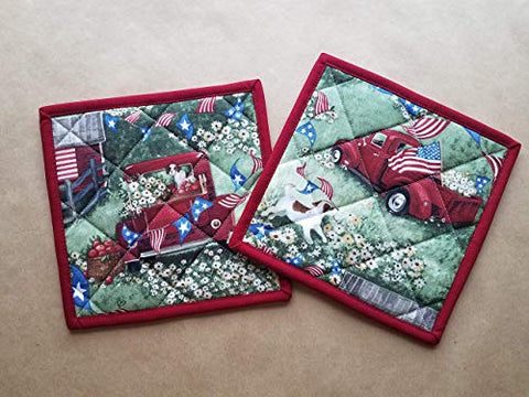 Classic Americana Quilted Potholders Set of 2 Red White and Blue Pair Insulated Trivets Quilted Hot Pads Patriotic Pot Holders Vintage Pick Up Dog Days of Summer Summer Kitchen Linens Old Truck Gifts