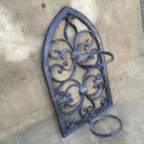 Cast Metal Wall Mountable Garden Pot Holder